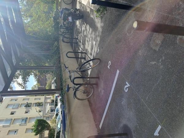 Création parking 2 roues abrité résidence Edmé Frémy