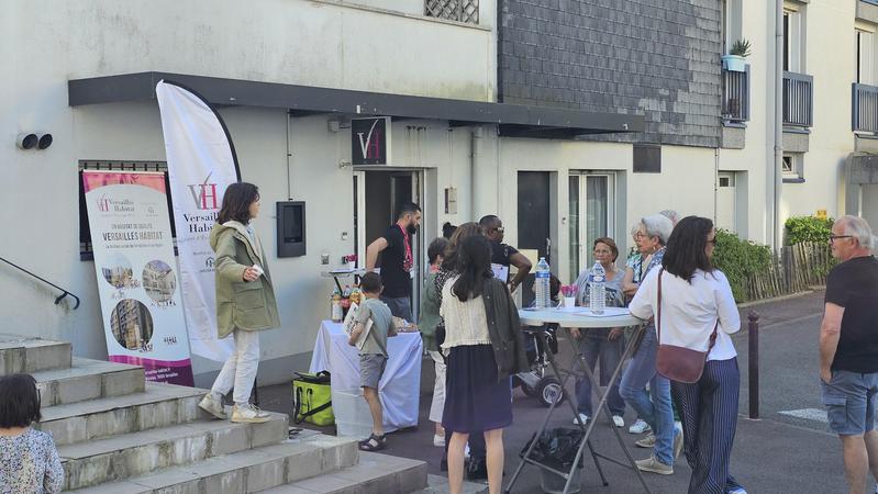 Café-rencontre résidence des Chantiers à Versailles