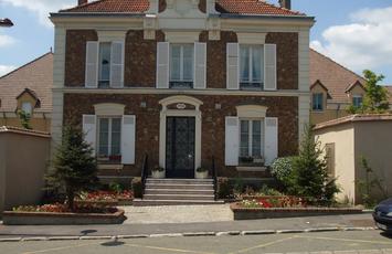 Ancienne mairie à Rocquencourt