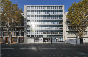 Bâtiment de bureaux transformé en 32 logements à Viroflay